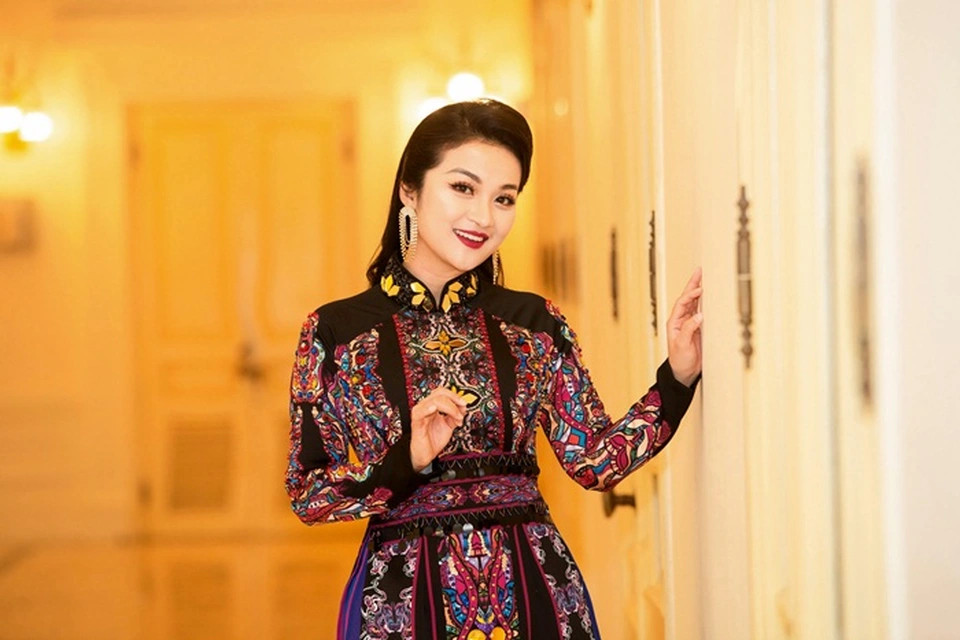 Tố Hoa tiếp tục có những nghiên cứu để ứng dụng kỹ thuật thanh nhạc Trung Quốc góp phần làm phong phú hơn hoạt động biểu diễn nghệ thuật tại Việt Nam. Tố Hoa tiếp tục có những nghiên cứu để ứng dụng kỹ thuật thanh nhạc Trung Quốc góp phần làm phong phú hơn hoạt động biểu diễn nghệ thuật tại Việt Nam.