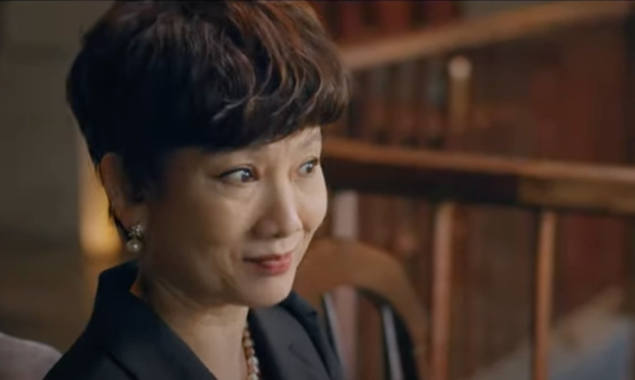 Bà Thảo (NSƯT Mỹ Uyên) gặp mặt bà Phượng (Tú Oanh). Ảnh: CMH. Bà Thảo (NSƯT Mỹ Uyên) gặp mặt bà Phượng (Tú Oanh). Ảnh: CMH.