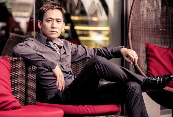 Ca sĩ Duy Mạnh từng bị phạt hành chính vì những phát ngôn không chuẩn mực trên mạng xã hội. Ca sĩ Duy Mạnh từng bị phạt hành chính vì những phát ngôn không chuẩn mực trên mạng xã hội.