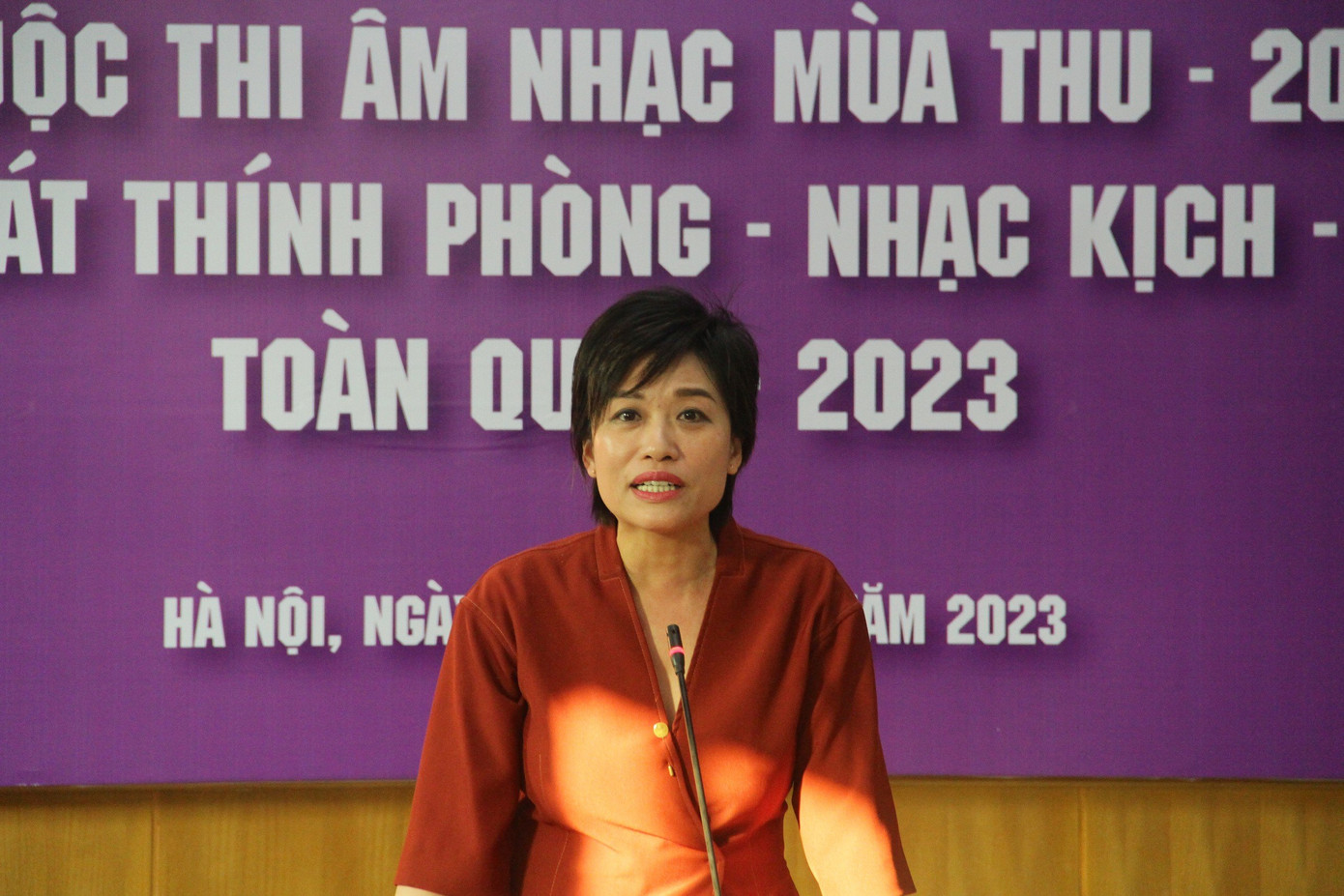 Bà Trần Ly Ly - Quyền Cục trưởng Cục Nghệ thuật biểu diễn - hy vọng hai cuộc thi tôn vinh tài năng âm nhạc.