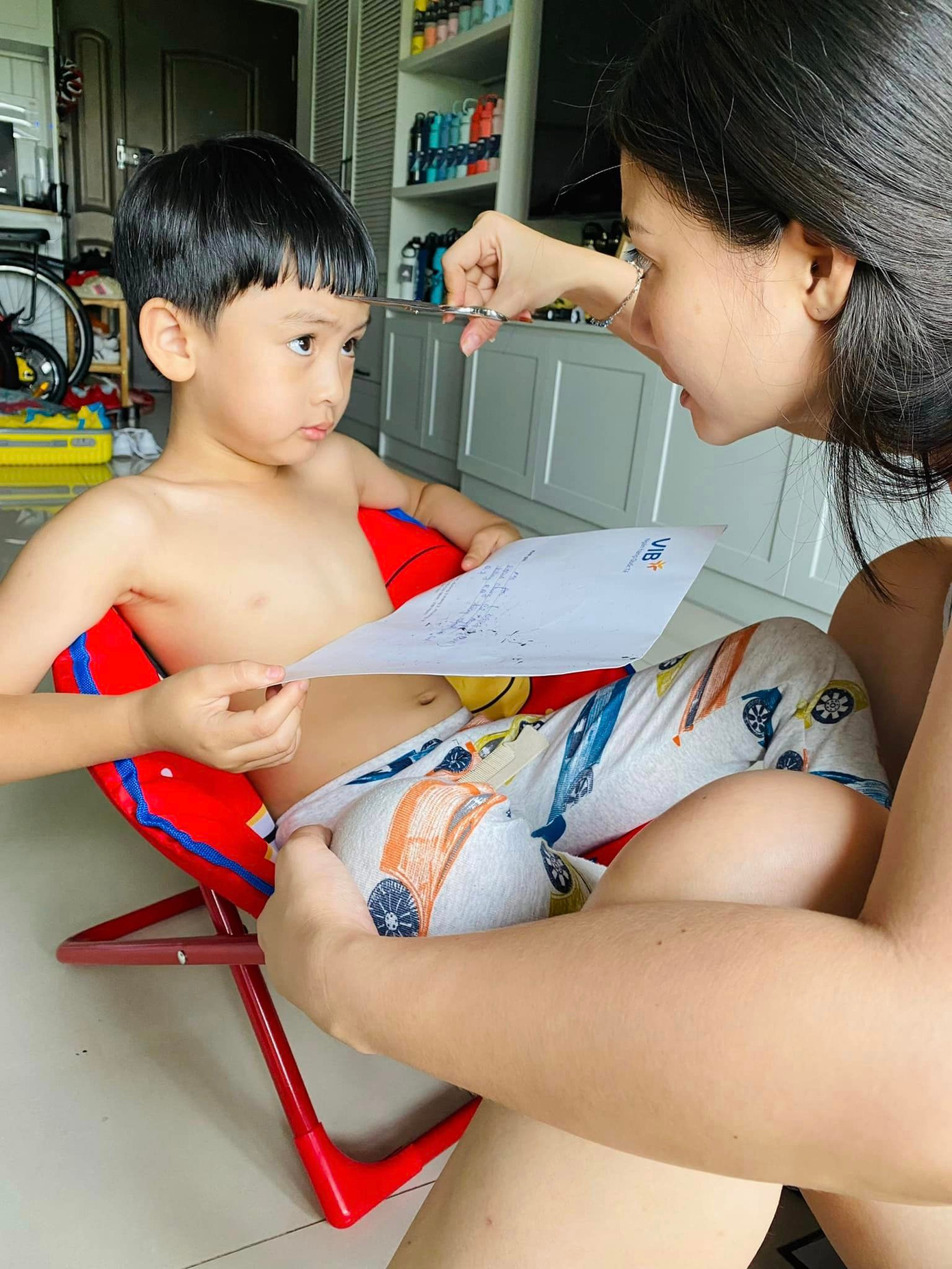 Ngọc Lan dành nhiều thời gian cho công việc nên thời gian còn lại cô muốn tập trung vào việc chăm sóc gia đình, con trai. Ảnh: NVCC.