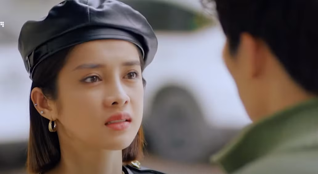 Linh (Trình Mỹ Duyên) bắt Tú (Đình Tú) chịu trách nhiệm khi Trang (Lương Thanh) bỏ đi. Ảnh: CMH.