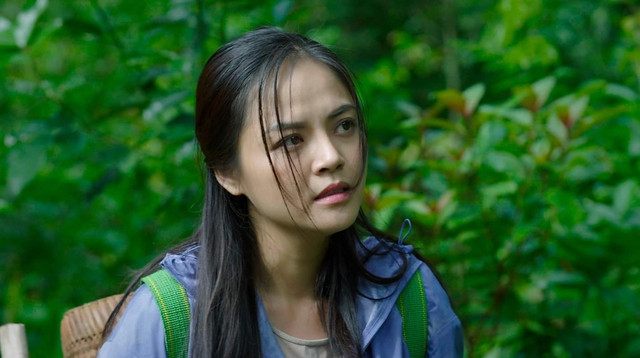 Phương (Thu Quỳnh) luôn đấu tranh, bảo vệ quyền phụ nữ và trẻ em bản làng vùng biên giới.