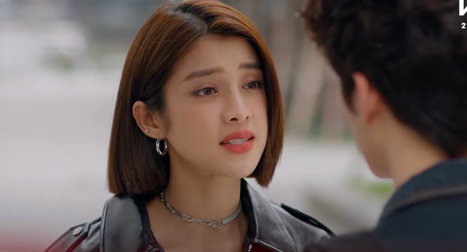 Mối quan hệ của Linh (Trình Mỹ Duyên) và Tú (Đình Tú) ngày càng căng thẳng. Ảnh: CMH.