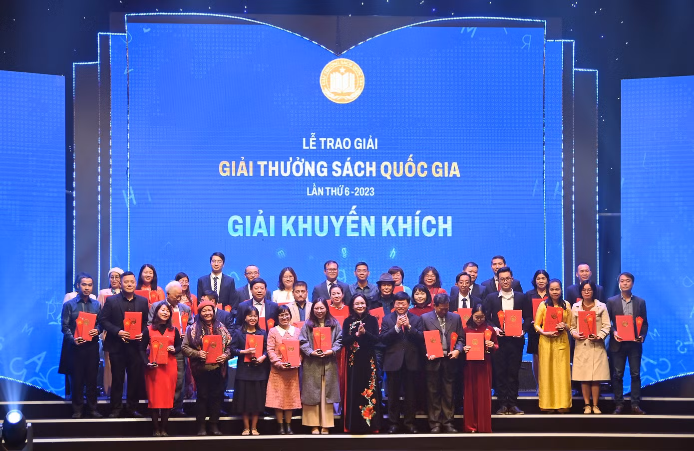 Lần đầu tiên có thêm hạng mục giải Khuyến khích tại Giải thưởng Sách quốc gia. Ảnh: Việt Linh.