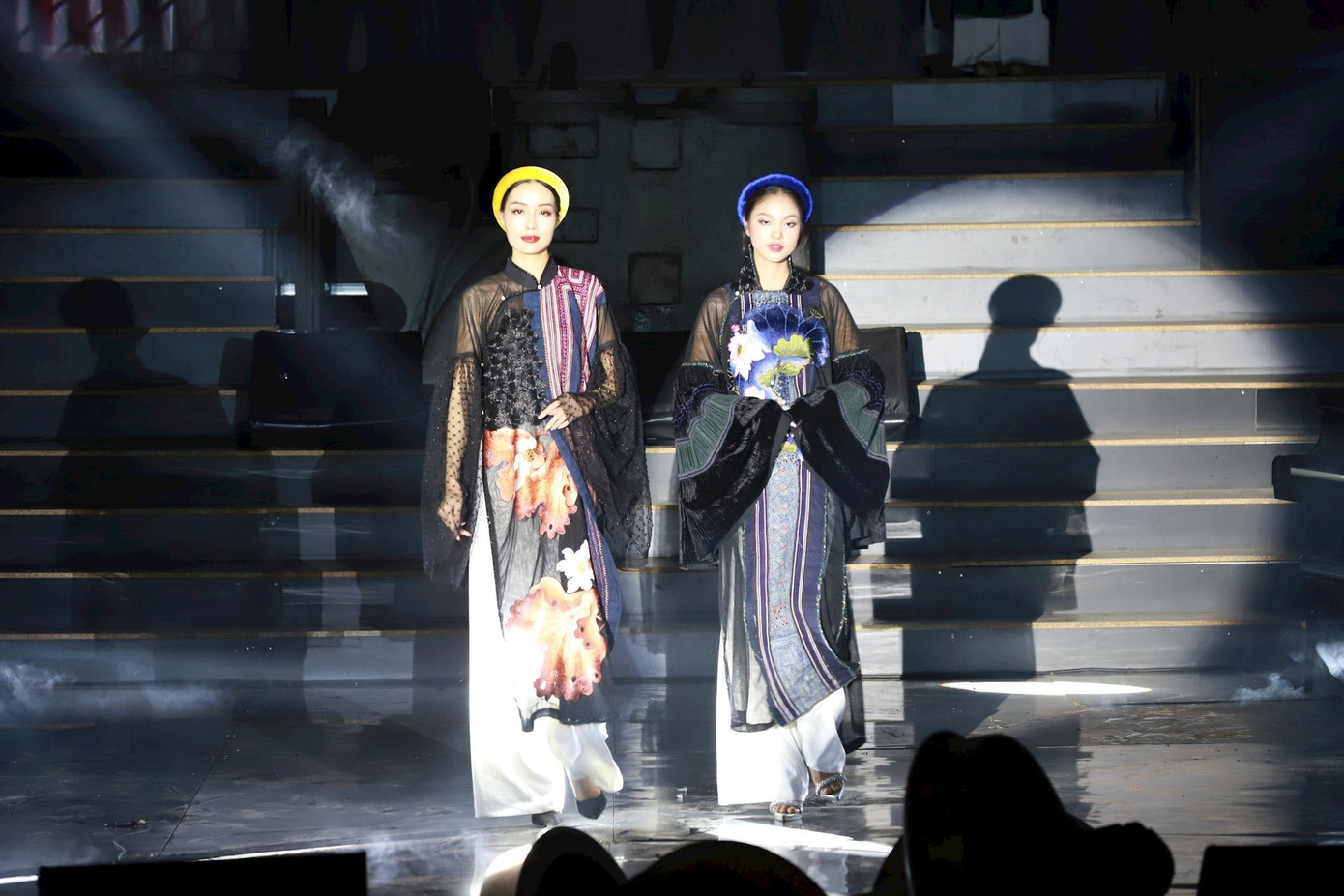 Những tiết mục trong lễ bế mạc được dàn dựng đầu tư về hình ảnh, âm thanh, ánh sáng.