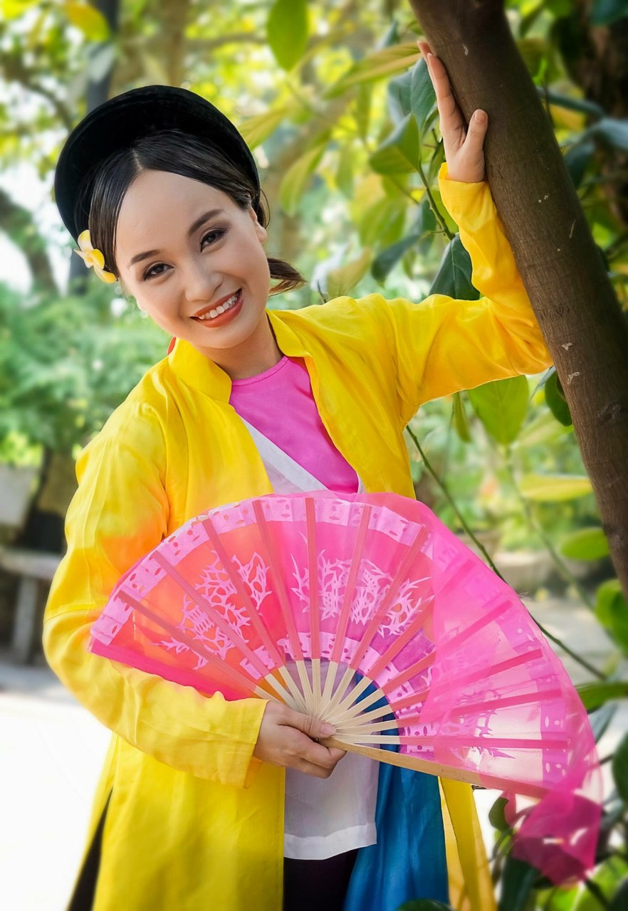 Thu Huyền để lại ấn tượng với vai diễn Thị Mầu trong vở chèo cổ Quan âm Thị Kính. Thu Huyền để lại ấn tượng với vai diễn Thị Mầu trong vở chèo cổ Quan âm Thị Kính.