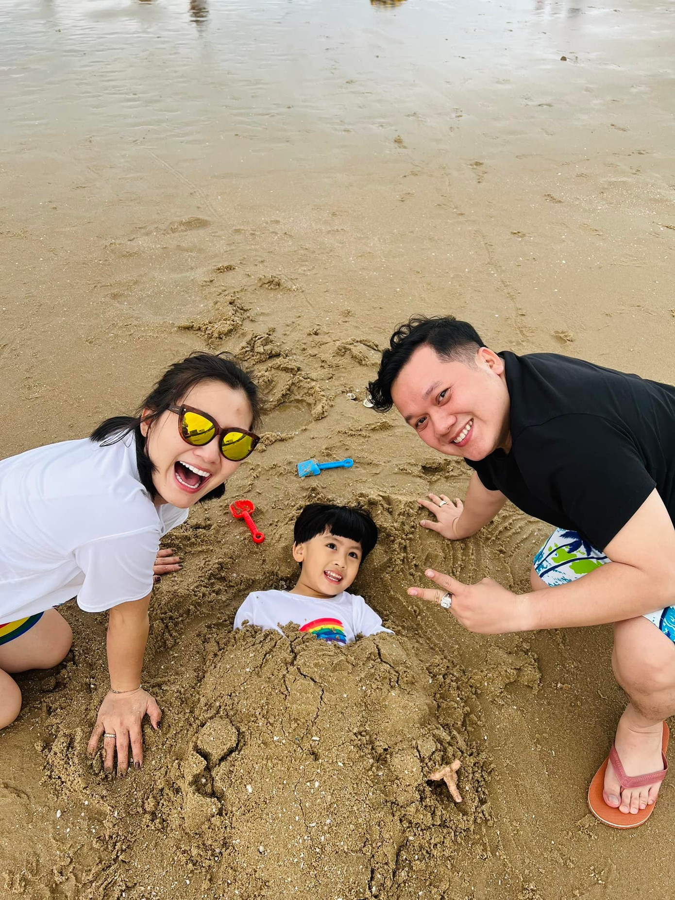 Ngọc Lan dành nhiều thời gian cho công việc nên thời gian còn lại cô muốn tập trung vào việc chăm sóc gia đình, con trai. Ảnh: NVCC.