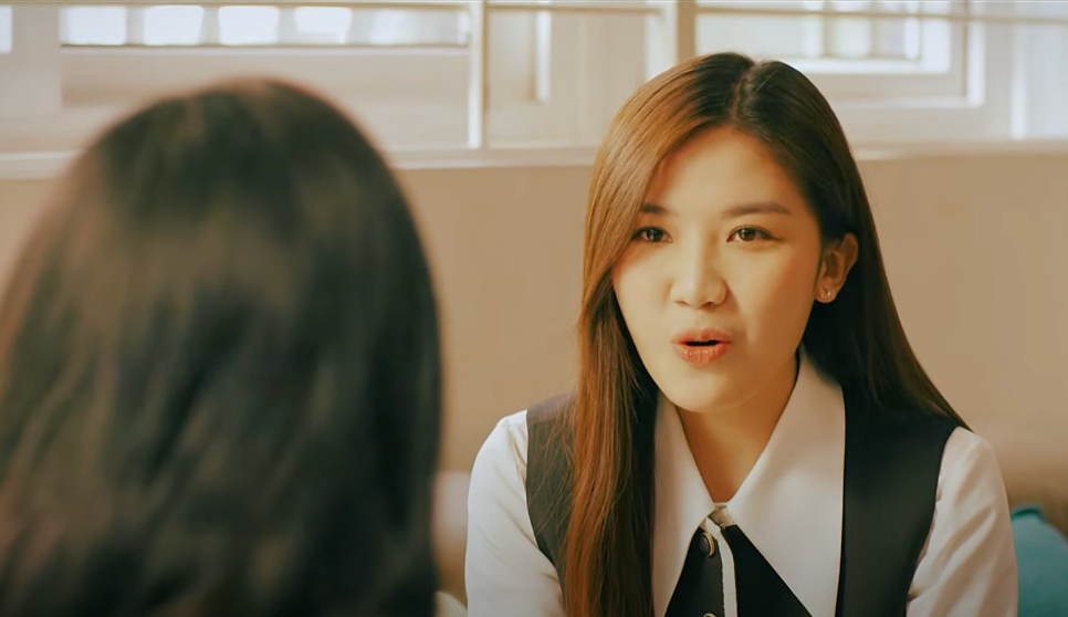 Người học trò lâu ngày không gặp của bà Thúy (Quách Thu Phương) - mẹ của Tú (Đình Tú) chính là Trang (Lương Thanh). Ảnh: CMH.