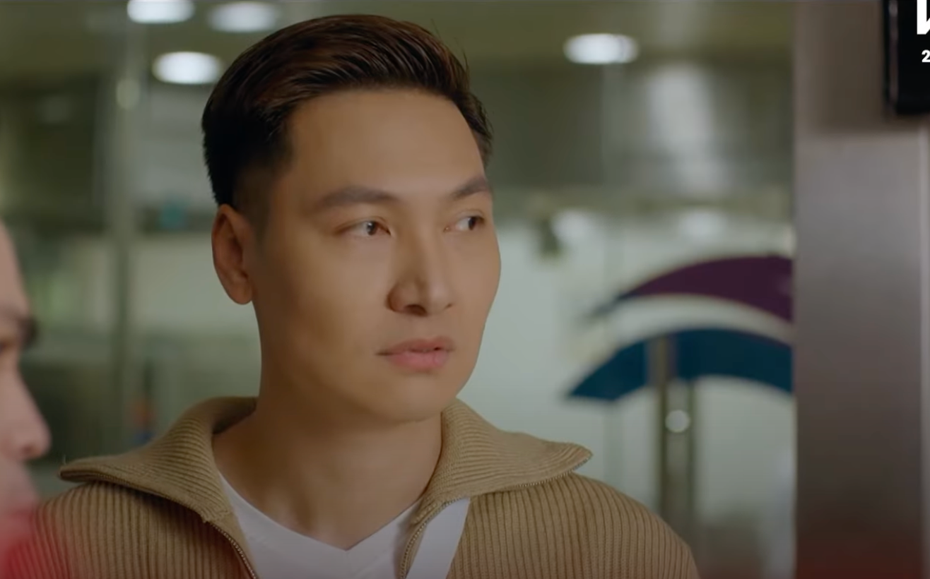 Quy (Mạnh Trường) không vui khi San (Ngọc Huyền) gán ghép Ly (Thùy Anh) và Tú (Đình Tú). Ảnh: CMH.