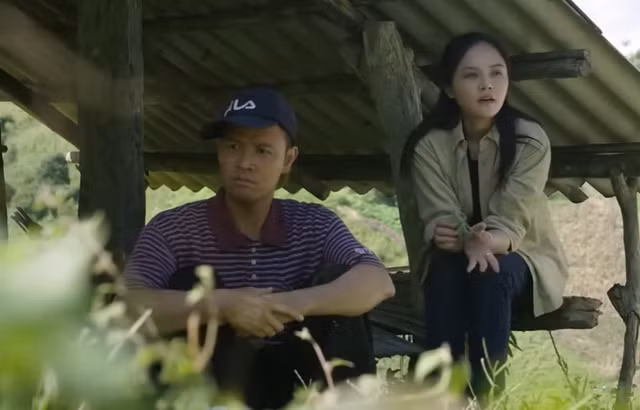 Thu Quỳnh và đạo diễn Nguyễn Danh Dũng phải bàn bạc rất nhiều lần mới quyết định được lối diễn phù hợp về nhân vật lang Phương.