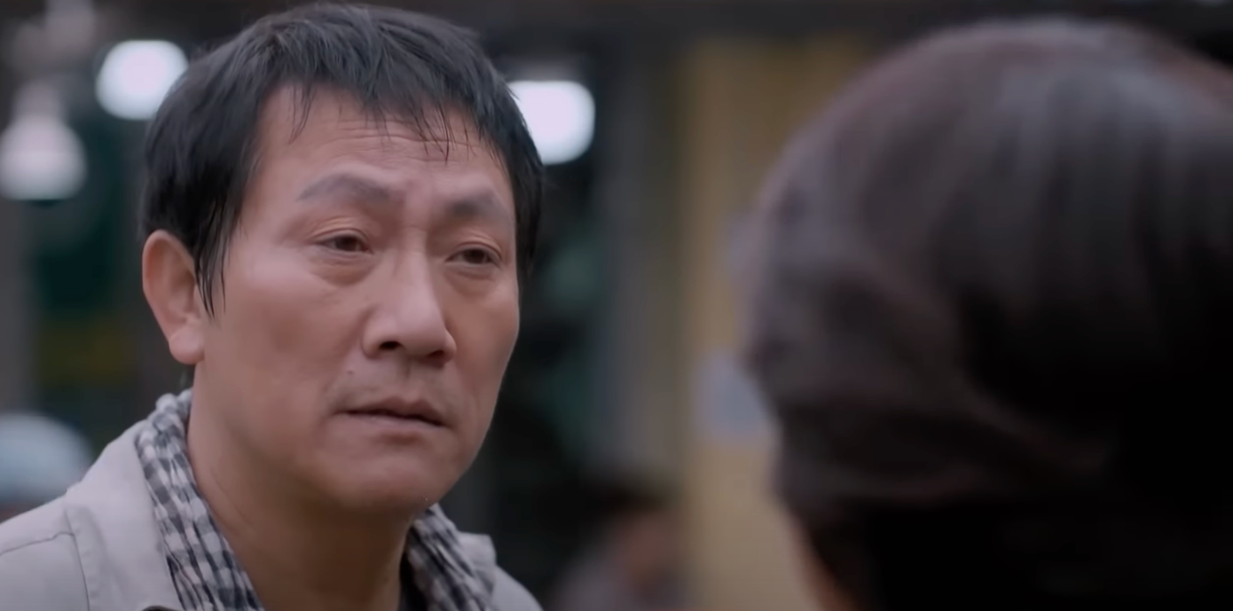 Lưu (NSƯT Hoàng Hải) cho rằng mọi chuyện chưa rõ ràng không nên tính chuyện đền bù. Ảnh: CMH.