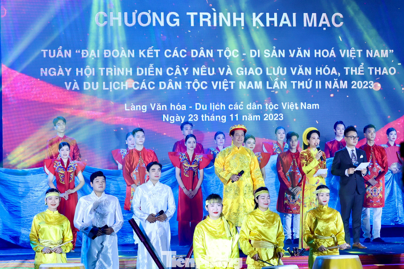 Để củng cố, tăng cường, phát huy khối đại đoàn kết toàn dân tộc trong tình hình mới, Chủ tịch Ủy ban T.Ư MTTQ Việt Nam đề nghị các cấp ủy Đảng, chính quyền, MTTQ, các tổ chức chính trị - xã hội, các tầng lớp nhân dân ở trong nước và ngoài nước tiếp tục quán triệt sâu sắc chủ trương, đường lối của Đảng, chính sách pháp luật của Nhà nước về đại đoàn kết toàn dân tộc. Ông đề nghị Bộ VHTTDL tiếp tục triển khai thực hiện đồng bộ các giải pháp, nhất là chiến lược phát triển văn hóa đến năm 2030, bảo tồn, phát huy bản sắc văn hóa tốt đẹp của các dân tộc.