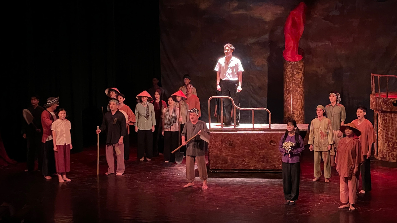 Tiết mục kịch nói được thể hiện trong Lễ khai mạc. Ảnh: Gia Linh. Tiết mục kịch nói được thể hiện trong Lễ khai mạc. Ảnh: Gia Linh.