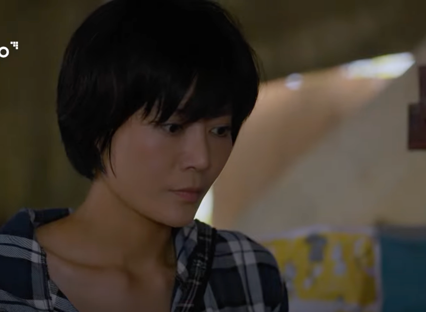 Luyến (Thanh Hương) đuổi Bát (Tuấn Anh) về quê. Ảnh: CMH. Luyến (Thanh Hương) đuổi Bát (Tuấn Anh) về quê. Ảnh: CMH.