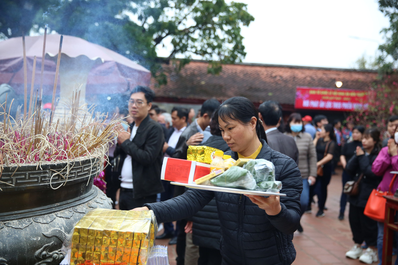 Cục trưởng Cục Văn hóa cơ sở nhấn mạnh cần cần xây dựng và triển khai các phương án bảo đảm an ninh, an toàn tuyệt đối cho người tham gia lễ hội.