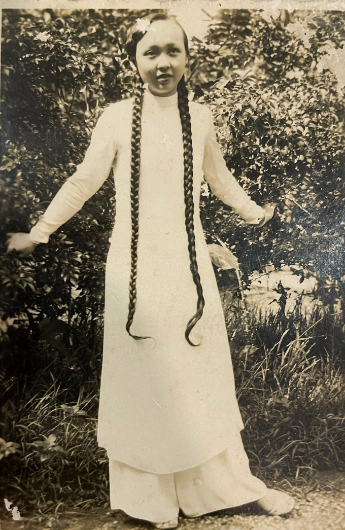 Nghệ sĩ piano, Nhà giáo nhân dân Thái Thị Liên thời thiếu nữ. Nghệ sĩ piano, Nhà giáo nhân dân Thái Thị Liên thời thiếu nữ.