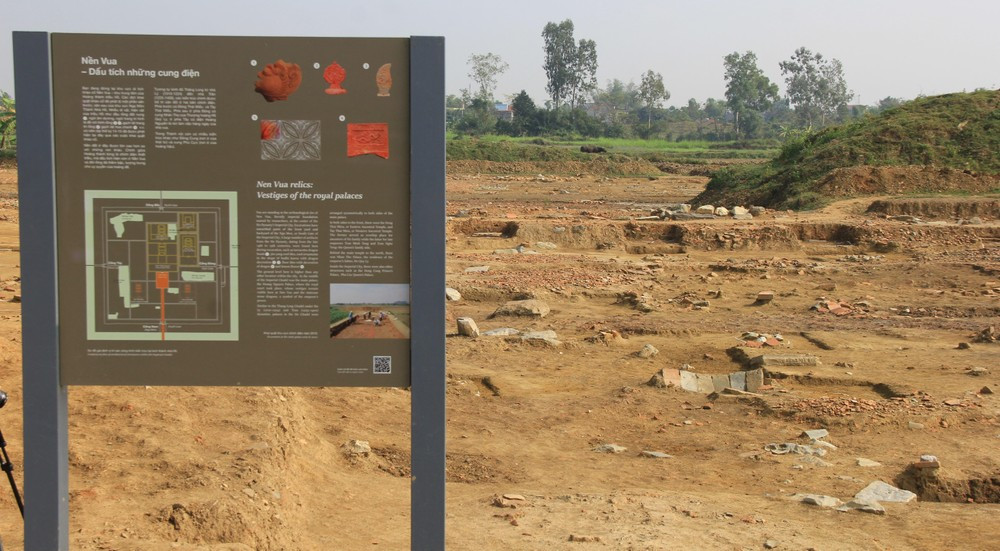 Di sản Thành nhà Hồ nằm trong khu vực dân cư nên phải mượn đất có thời hạn để thực hiện khảo cổ. Di sản Thành nhà Hồ nằm trong khu vực dân cư nên phải mượn đất có thời hạn để thực hiện khảo cổ.