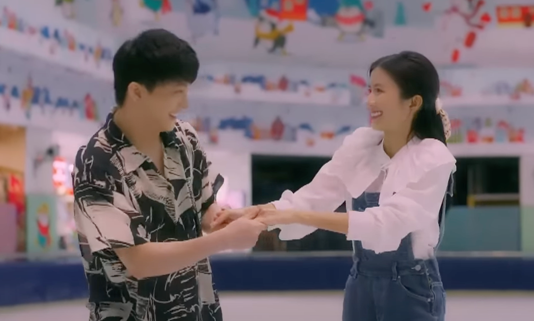 Cả hai có những kỷ niệm đẹp tại sân trượt băng. Ảnh: CMH.