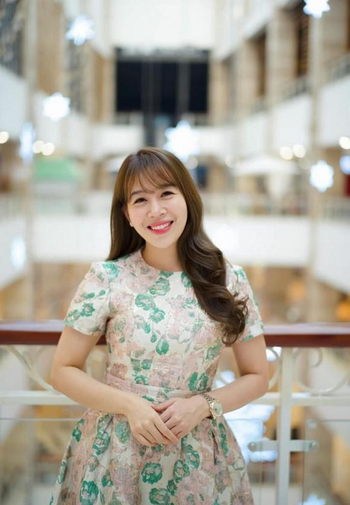 BTV Diệp Chi chia sẻ ảnh xinh đẹp, rạng rỡ ở tuổi 35.