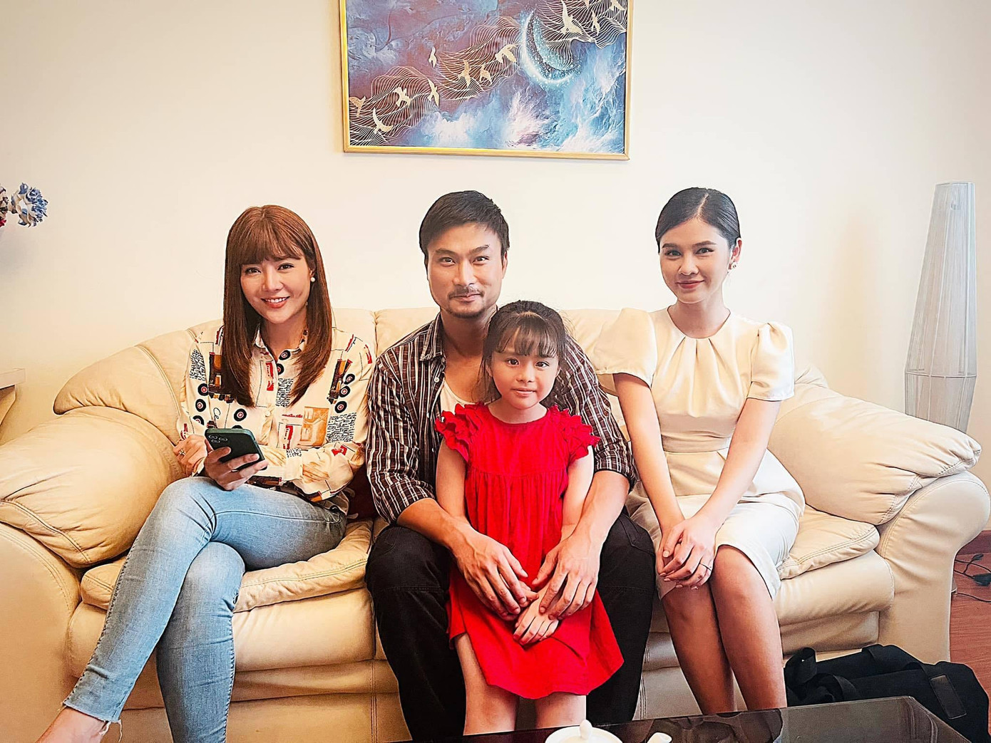 Bé Phụng Nghi sinh năm 2013, là sao nhí đang được quan tâm trong phim &quot;Mùa hoa tìm lại&quot;.