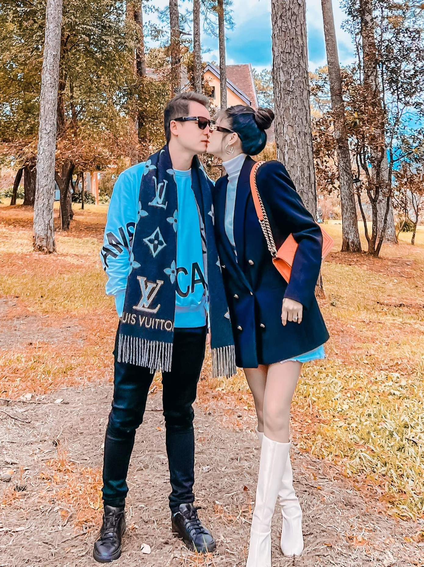 Vợ chồng ca sĩ Đăng Khôi vẫn hạnh phúc như ngày đầu mới yêu sau 8 năm kết hôn.