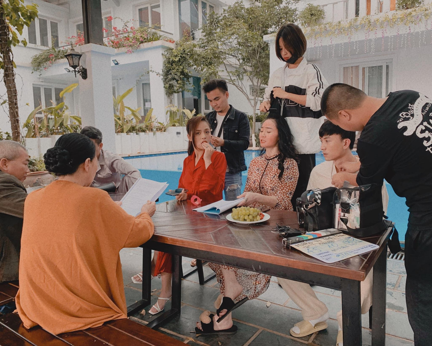 Bên cạnh sự xuất hiện của Quách Thu Phương, "Hương vị tình thân" hội tụ dàn diễn viên "nặng kí" như Thu Quỳnh, Phương Oanh, NSND Như Quỳnh, Mạnh Trường,... hứa hẹn sẽ đem lại nhiều thước phim đáng nhớ gửi tới khán giả truyền hình. Bên cạnh sự xuất hiện của Quách Thu Phương, "Hương vị tình thân" hội tụ dàn diễn viên "nặng kí" như Thu Quỳnh, Phương Oanh, NSND Như Quỳnh, Mạnh Trường,... hứa hẹn sẽ đem lại nhiều thước phim đáng nhớ gửi tới khán giả truyền hình.