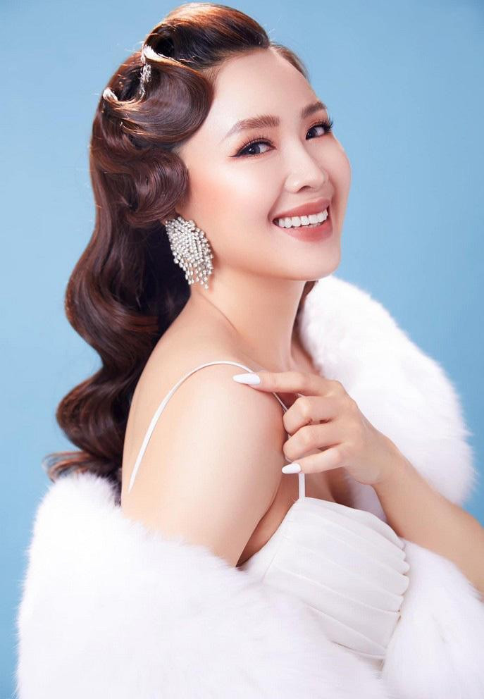 Hồng Diễm quý phái trong bộ ảnh mới.