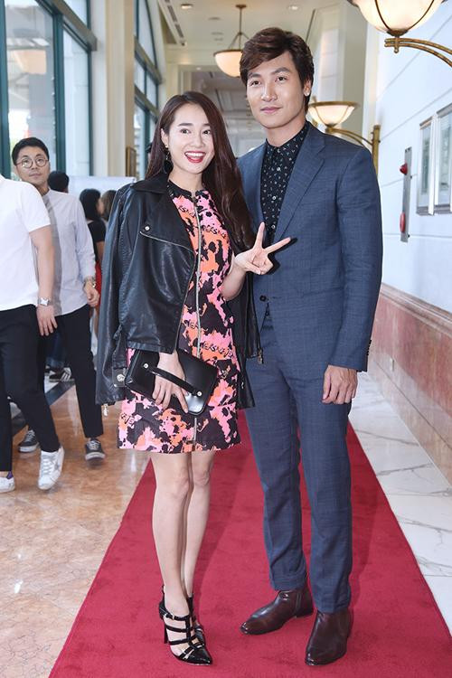 Khác với tạo hình nhân vật thông thường, phim "Tuổi thanh xuân”, Mạnh Trường vào vai Phong - chàng công tử ăn chơi, đào hoa và dành nhiều tình cảm cho Linh (Nhã Phương đóng). Tuy nhiên, tình cảm của Phong không được đáp lại vì Linh đã có tình yêu sâu đậm với Junsu (Kang Tae Oh đóng). Cuối cùng, Phong phải chịu cảnh cô đơn và nhìn Phương tiến về phía người đàn ông khác. Sau "Tuổi thanh xuân", Mạnh Trường được khán giả đặt mệnh danh "bản sao" Lee Min Ho bởi mái tóc xoăn xù mì. Khác với tạo hình nhân vật thông thường, phim "Tuổi thanh xuân”, Mạnh Trường vào vai Phong - chàng công tử ăn chơi, đào hoa và dành nhiều tình cảm cho Linh (Nhã Phương đóng). Tuy nhiên, tình cảm của Phong không được đáp lại vì Linh đã có tình yêu sâu đậm với Junsu (Kang Tae Oh đóng). Cuối cùng, Phong phải chịu cảnh cô đơn và nhìn Phương tiến về phía người đàn ông khác. Sau "Tuổi thanh xuân", Mạnh Trường được khán giả đặt mệnh danh "bản sao" Lee Min Ho bởi mái tóc xoăn xù mì.