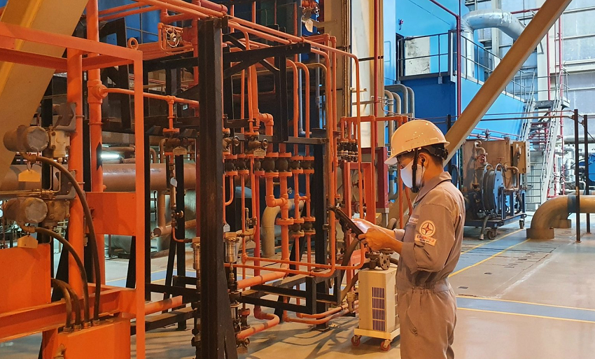 Kiểm tra các thông số vận hành từ nhật ký vận hành điện tử tại Công ty Nhiệt điện Phú Mỹ