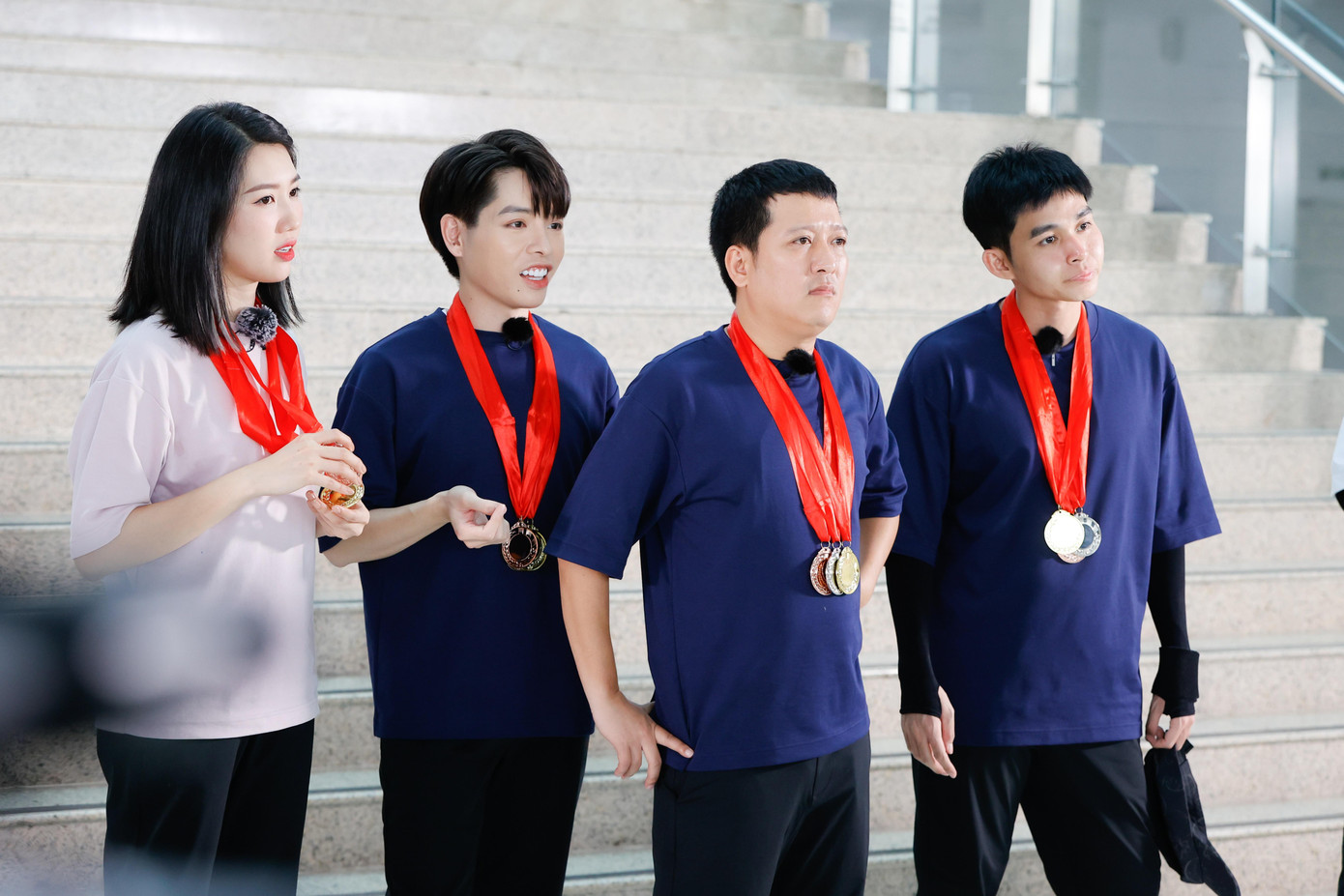 Nhìn lại những pha &quot;dìm hàng&quot; của các khách mời trong tập 3 của chương trình.