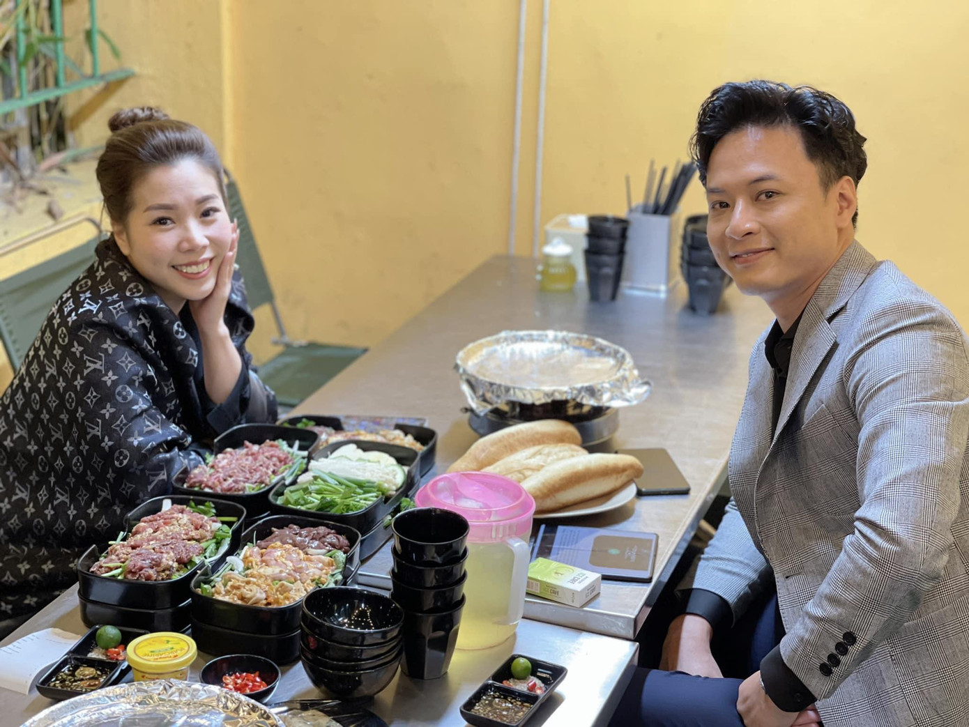 Vợ chồng Hồng Đăng chia sẻ khoảnh khắc hạnh phúc.