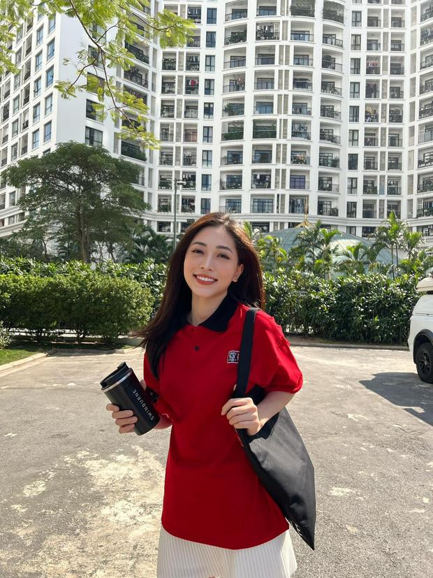 Á Hậu Phương Nga quyết định đăng kí học tiếp văn bằng hai tại Đại học Công Nghệ Swinburne Vietnam. Ngành của người đẹp theo học thuộc top đầu tại trường. Á Hậu Phương Nga quyết định đăng kí học tiếp văn bằng hai tại Đại học Công Nghệ Swinburne Vietnam. Ngành của người đẹp theo học thuộc top đầu tại trường.