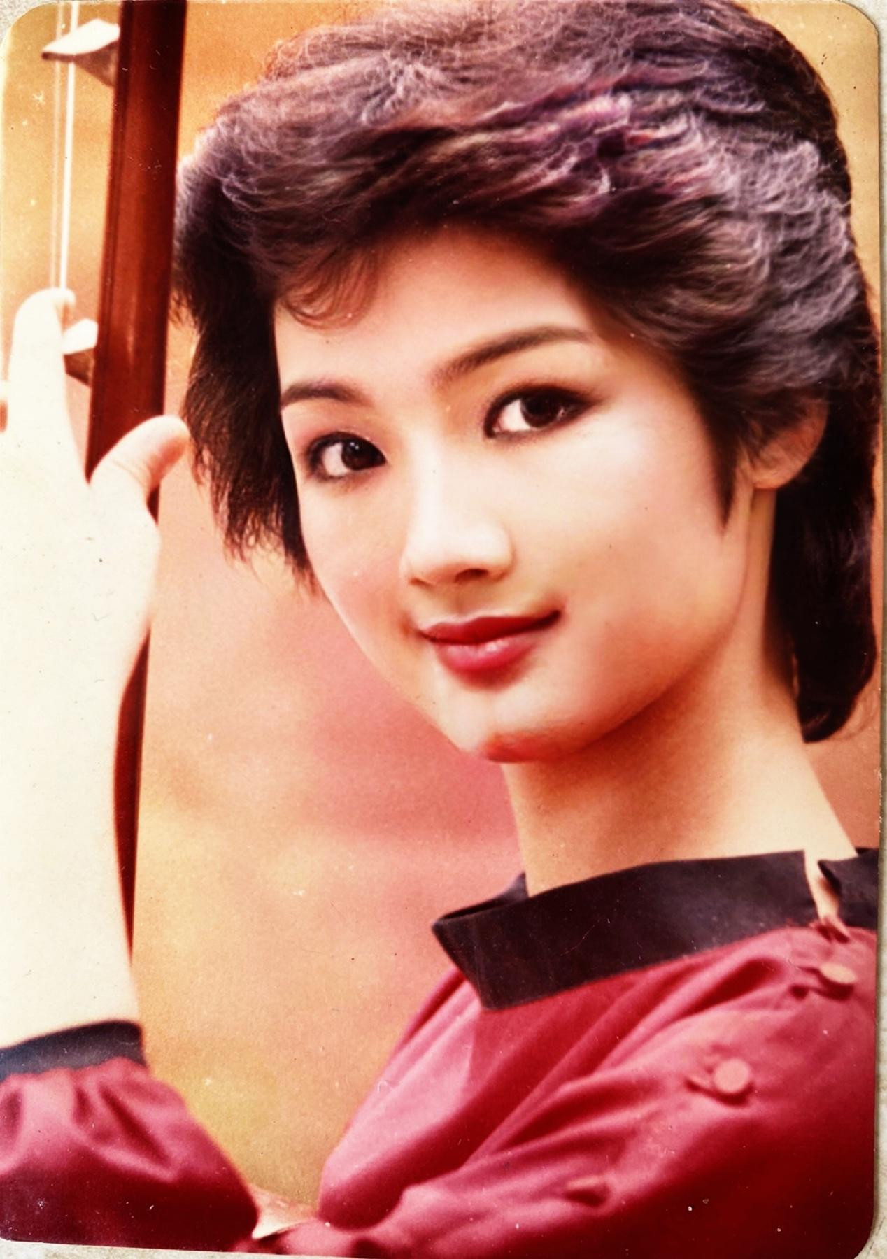 Những phong cách thời trang, cách để kiểu tóc đều do Giáng My tự cắt, tự thực hiện và định hướng.