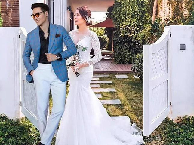 Trước đây, bởi quá yêu thích cặp đôi, khán giả nhanh trí ghép ảnh cặp đôi đám cưới từng gây &apos;sốt&apos; mạng xã hội.