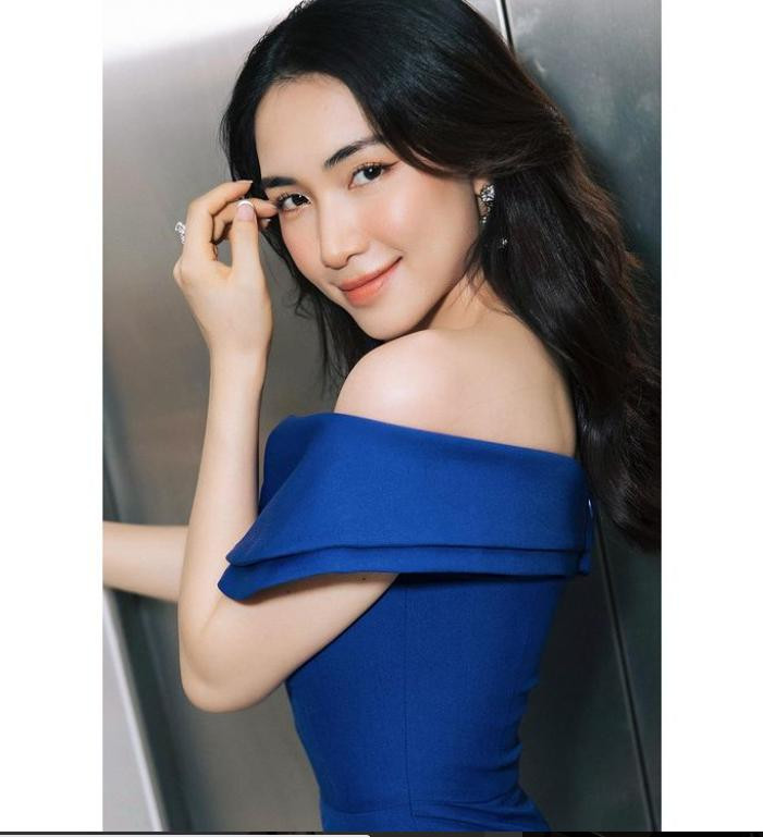 Hòa Minzy trở lại sân khấu sau thời gian dài làm bà mẹ bỉm sữa.