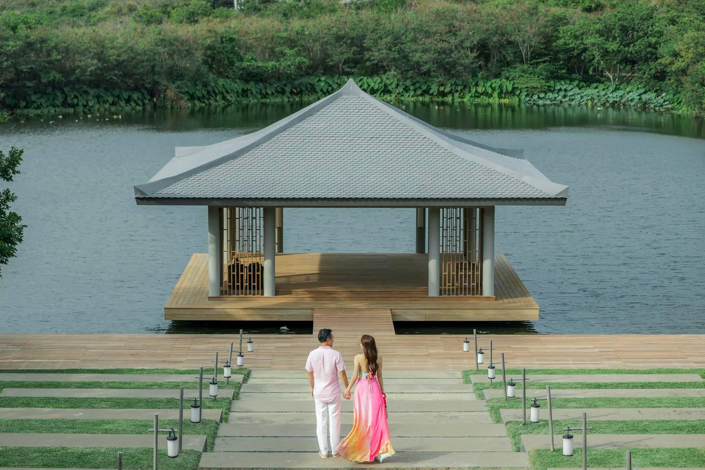 Được biết, đầu năm 2020, Chi Bảo gây xôn xao showbiz Việt khi chính thức thông báo kết hôn cùng bạn gái kém 16 tuổi. Được biết, đầu năm 2020, Chi Bảo gây xôn xao showbiz Việt khi chính thức thông báo kết hôn cùng bạn gái kém 16 tuổi.