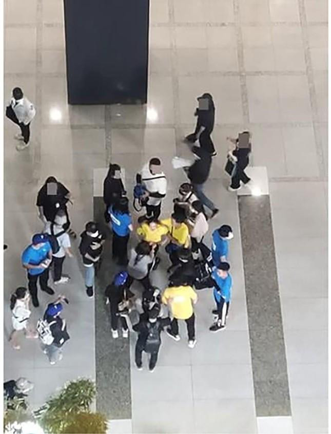 Đêm 19/8, thông tin dàn cast Running Man Vietnam 2021 sang Hàn Quốc để ghi hình chương trình &quot;Running Man&quot; nhanh chóng được chia sẻ ngập tràn mạng xã hội.