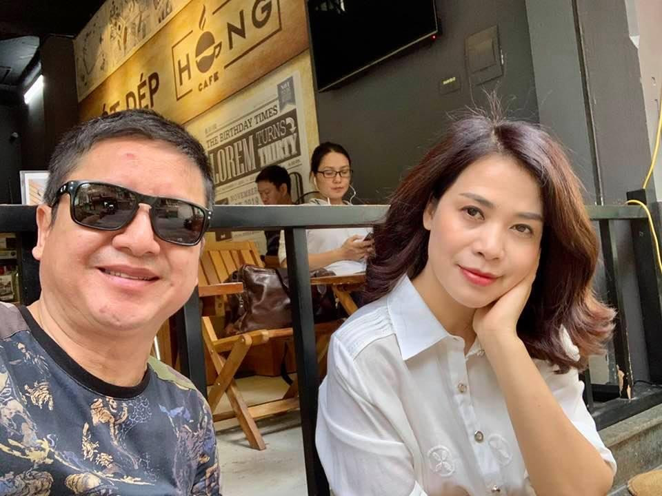 Chia sẻ với truyền thông, NSƯT Chí Trung cho biết Ý Lan là người phụ nữ xinh đẹp, dịu dàng, khéo léo. Từ ngày ở bên bạn gái, anh thay đổi rất nhiều.