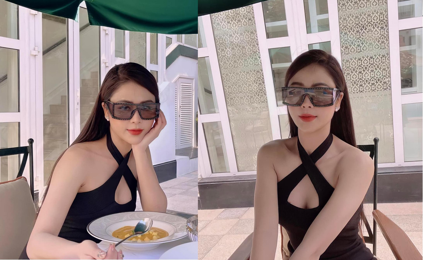 Diện đầm ôm sát đường cong cơ thể, Lương Thu Trang khoe sắc vóc gợi cảm, trẻ trung cùng dòng trạng thái: "Mời cả nhà ăn trưa".