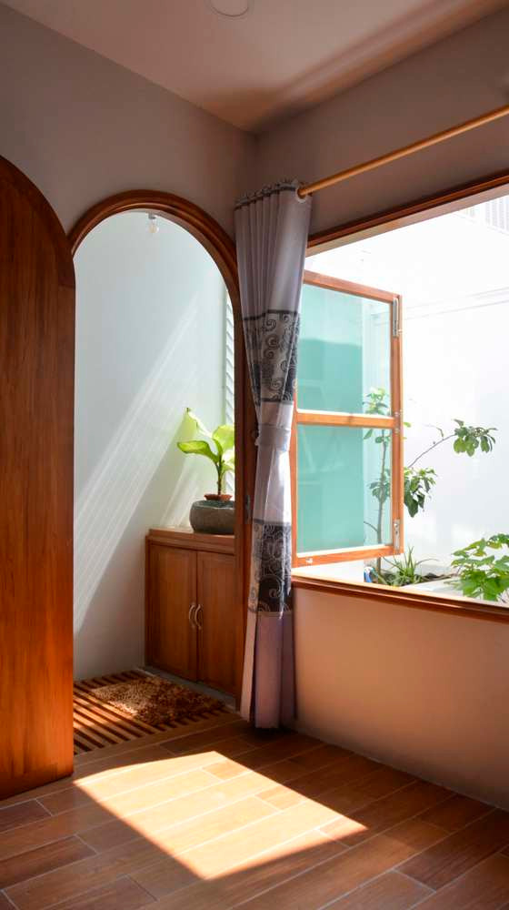 Theo nhóm thiết kế, thông qua ngôi nhà này, họ mong muốn gửi gắm đến thông điệp về sự giản đơn và tĩnh lặng với cuộc sống. Theo nhóm thiết kế, thông qua ngôi nhà này, họ mong muốn gửi gắm đến thông điệp về sự giản đơn và tĩnh lặng với cuộc sống.