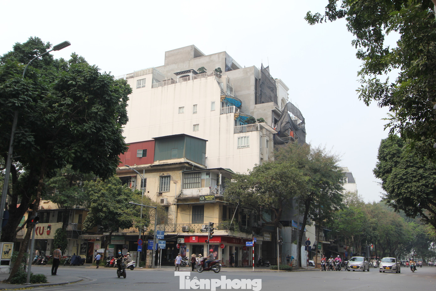 Sau chưa đầy 1 năm, khu đất tại phố cổ đã được ngân hàng giảm giá tới 36%, tương đương giảm từ 600 triệu đồng/m2 xuống còn 382 triệu đồng/m2. (Ảnh minh họa Lộc Liên)