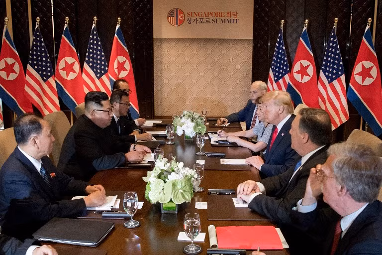 Ông Kim Jong-un: 'Thế giới ngỡ khoảnh khắc này như bộ phim viễn tưởng' ảnh 17