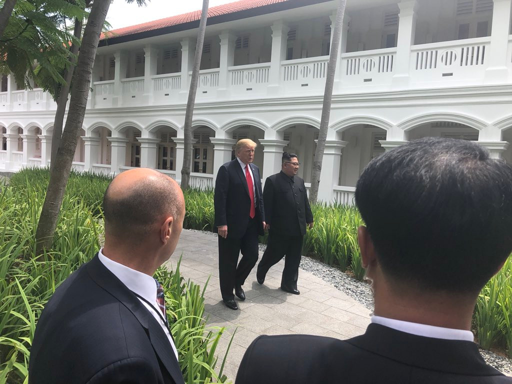 Ông Kim Jong-un: 'Thế giới ngỡ khoảnh khắc này như bộ phim viễn tưởng' ảnh 9