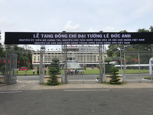 TP HCM khẩn trương chuẩn bị lễ tang nguyên Chủ tịch nước Lê Đức Anh ảnh 1