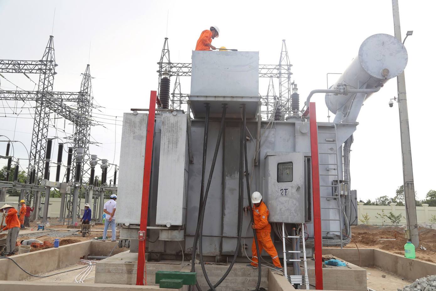 Đóng điện công trình lắp máy biến áp thứ 2 trạm biến áp 110kV Thạnh Trị, Sóc Trăng.