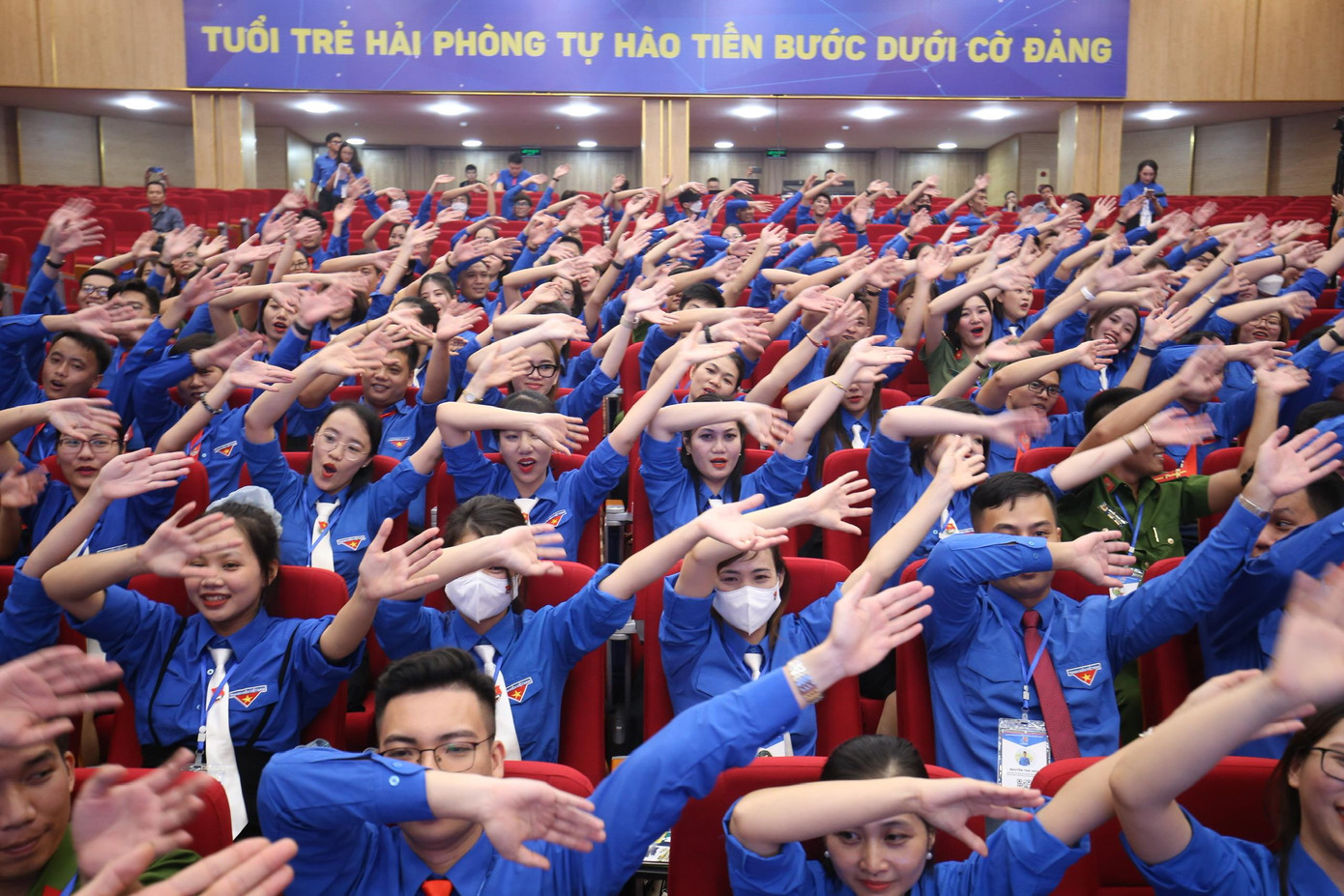 Không khí vui tươi tại Đại hội đại biểu Đoàn TNCS Hồ Chí Minh TP Hải Phòng lần thứ XIV, nhiệm kỳ 2022 – 2027. Ảnh: Như Ý Không khí vui tươi tại Đại hội đại biểu Đoàn TNCS Hồ Chí Minh TP Hải Phòng lần thứ XIV, nhiệm kỳ 2022 – 2027. Ảnh: Như Ý