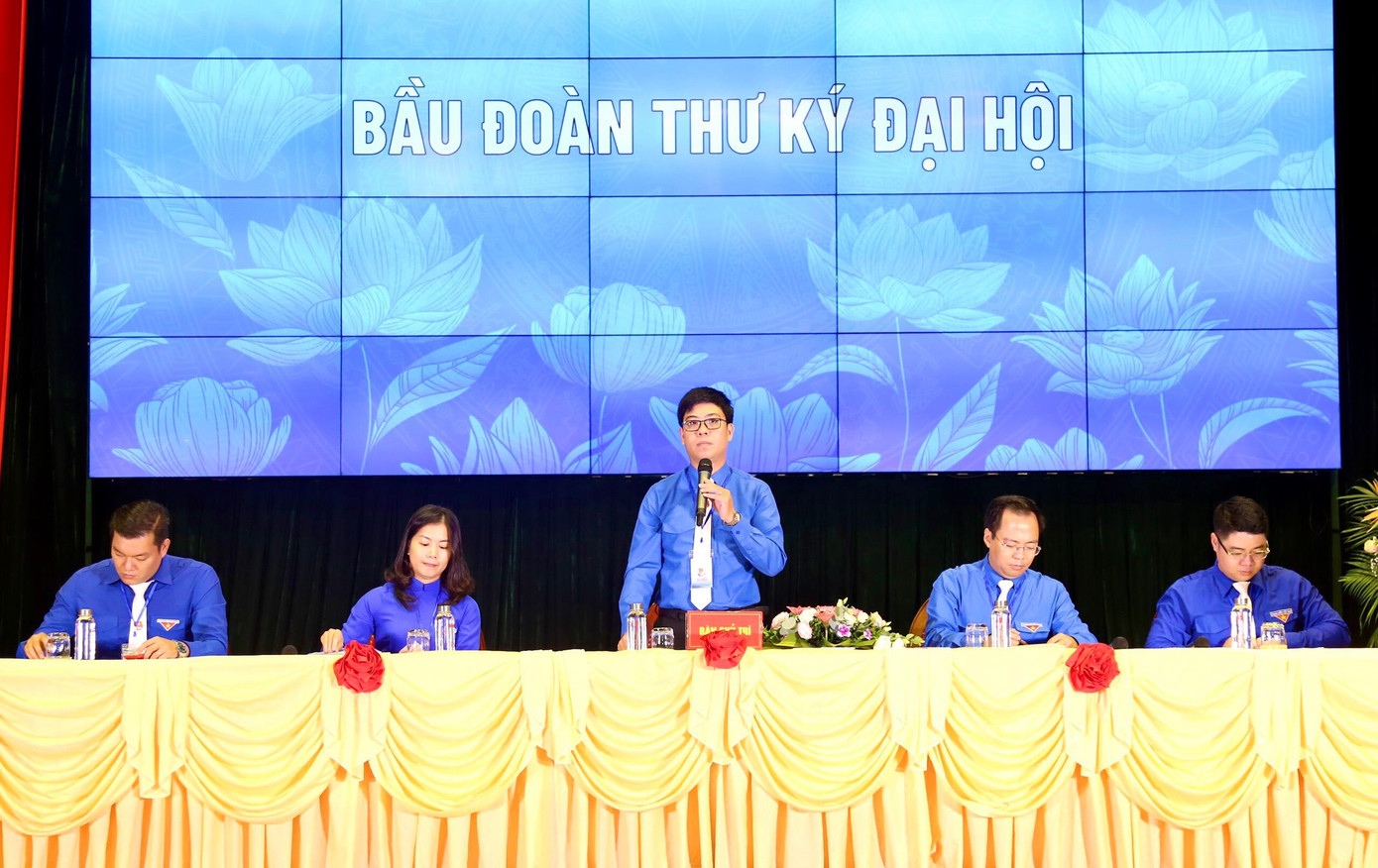 Bí thư Đoàn Thanh niên Học viện Chính trị Quốc gia Hồ Chí Minh Đào Anh Tuấn điều hành Đại hội Bí thư Đoàn Thanh niên Học viện Chính trị Quốc gia Hồ Chí Minh Đào Anh Tuấn điều hành Đại hội