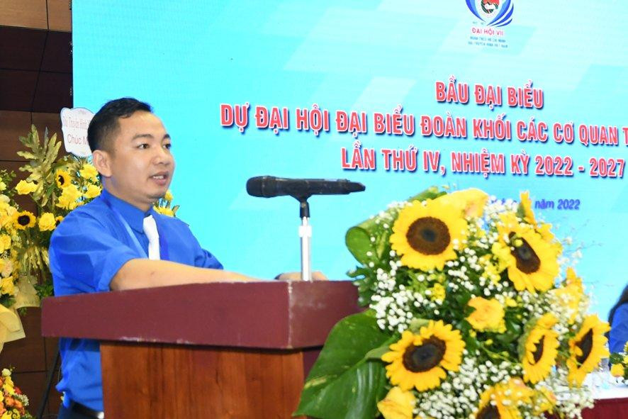 Anh Phùng Văn Hiệp được tín nhiệm bầu giữ chức Bí thư Đoàn Thanh niên Đài Truyền hình Việt Nam khóa VII.