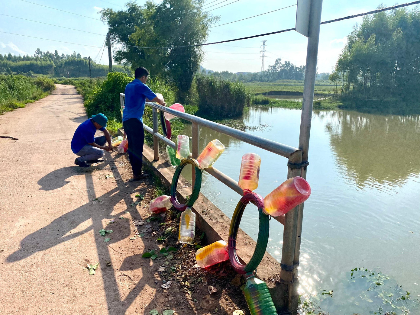 Hệ thống “Lốp xe cứu đuối” do đoàn viên, thanh niên thiết kế Hệ thống “Lốp xe cứu đuối” do đoàn viên, thanh niên thiết kế